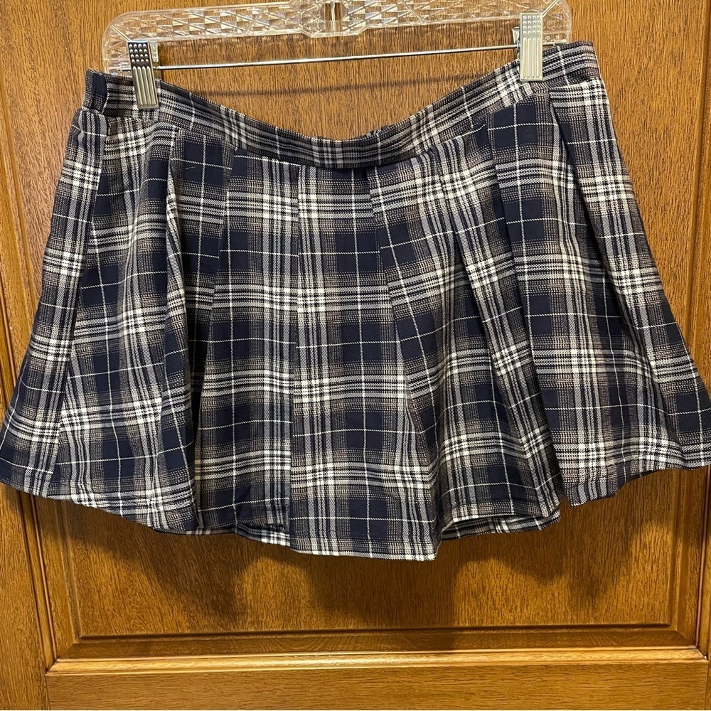 Streetwear Society Navy and White Schoolgirl Plaid Mini Skirt‎ with short liner